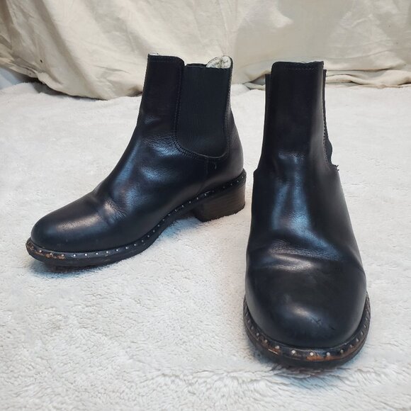 Ugg Black Leather Cavalari Gothic Biker Luxury Punk Moto Pull On Ankle Boots 8 - Picture 1 of 14